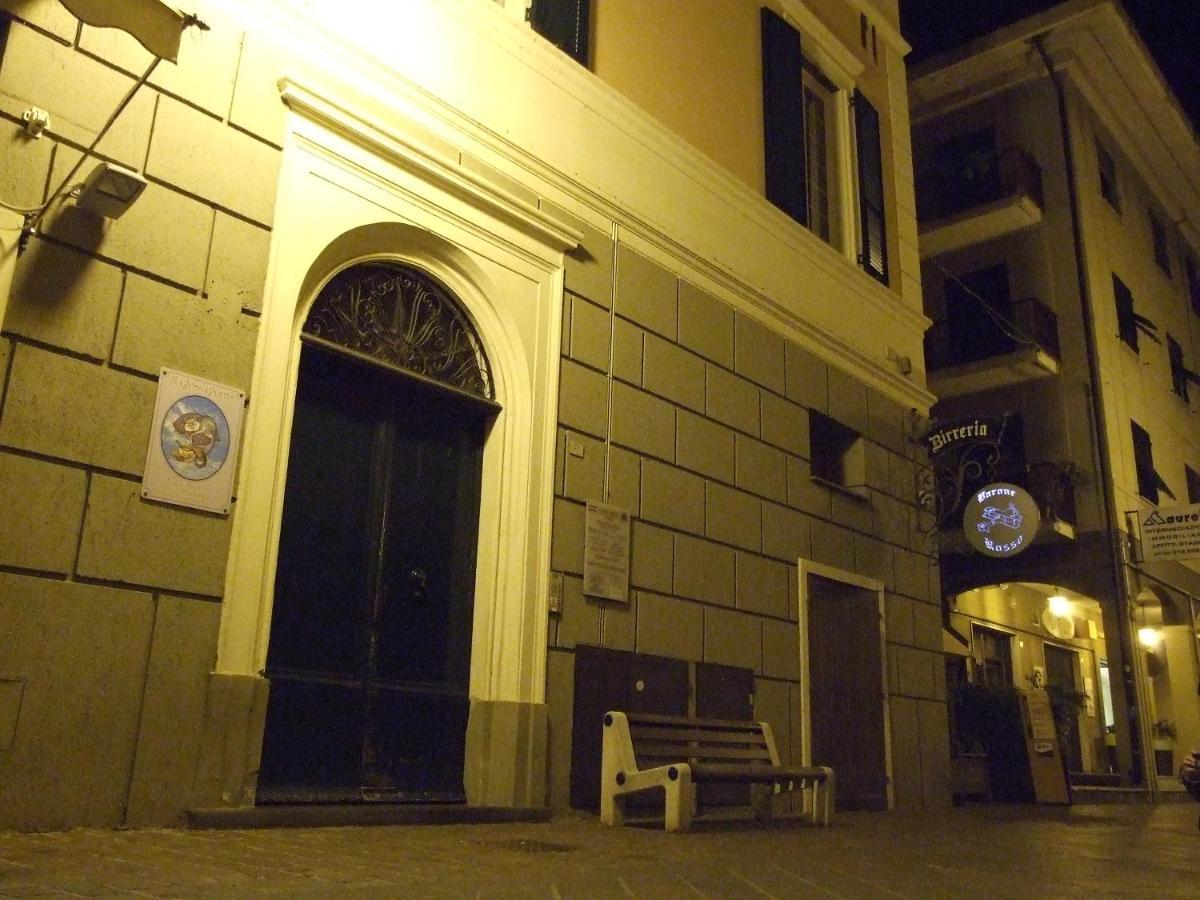 Ghiro Ghiotto Panzió Pietra Ligure Kültér fotó