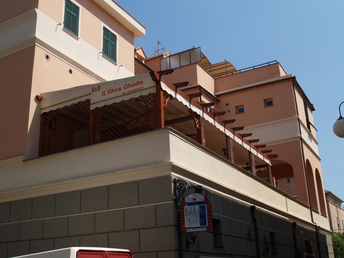 Ghiro Ghiotto Panzió Pietra Ligure Kültér fotó